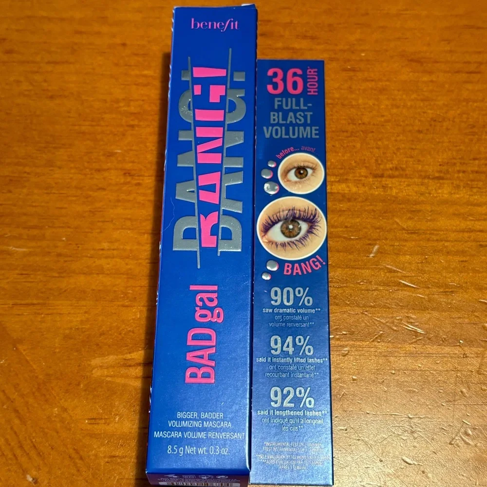 Benefit Bad Gal Bang Brightening Blue Mascara - Picture 4 of 16